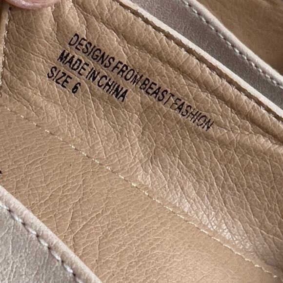 Beast women’s heels butter cream  sz. 6M #S220 - Picture 13 of 15